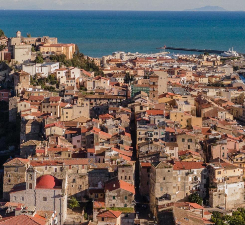 Torrione San Giovanni I Apartman Terracina Kültér fotó