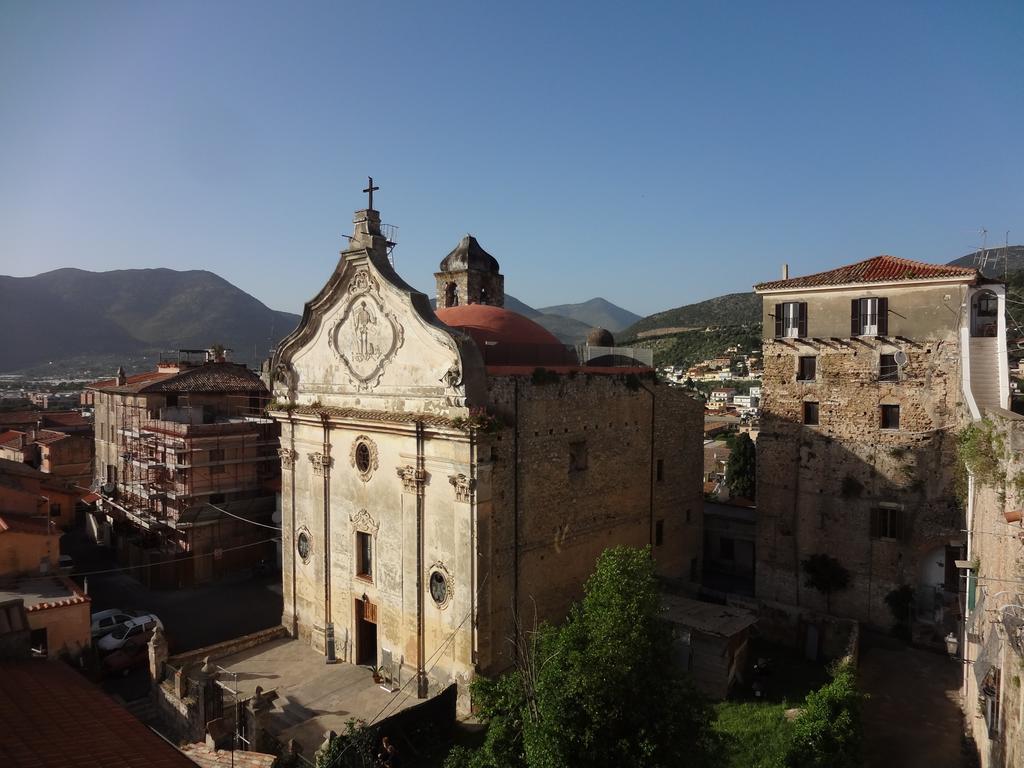 Torrione San Giovanni I Apartman Terracina Kültér fotó